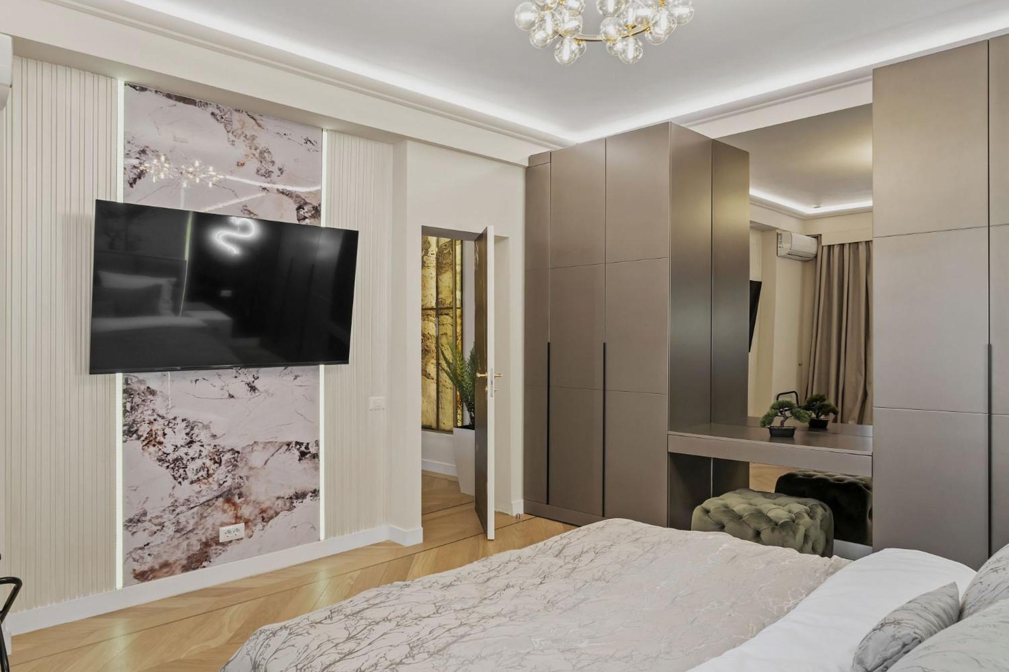 Central Two Rooms Apartment The Paradise Of Lights Bukarest Exterior foto